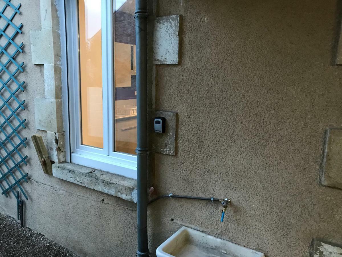 Studio Gallieni La Châtre Exteriör bild